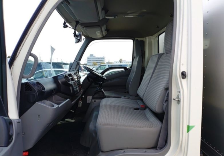  30985  HINO DUTRO  2017  