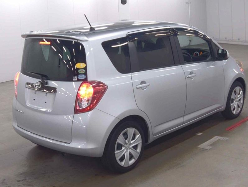  30994  TOYOTA RACTIS  2010  