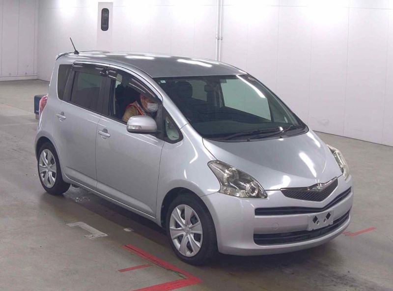  30994  TOYOTA RACTIS  2010  