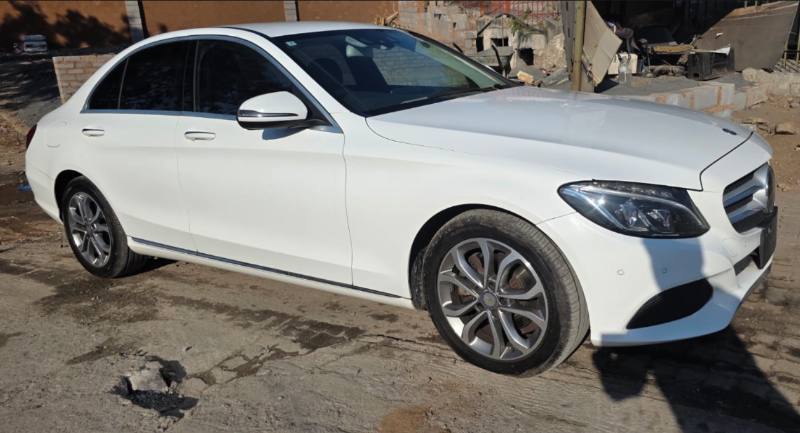 30995  MERCEDES BENZ C200  2017  
