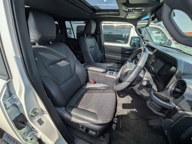  31003  TOYOTA LANDCRUISER  2024  