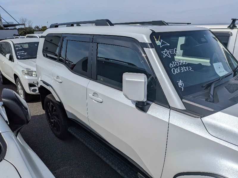  31003  TOYOTA LANDCRUISER  2024  