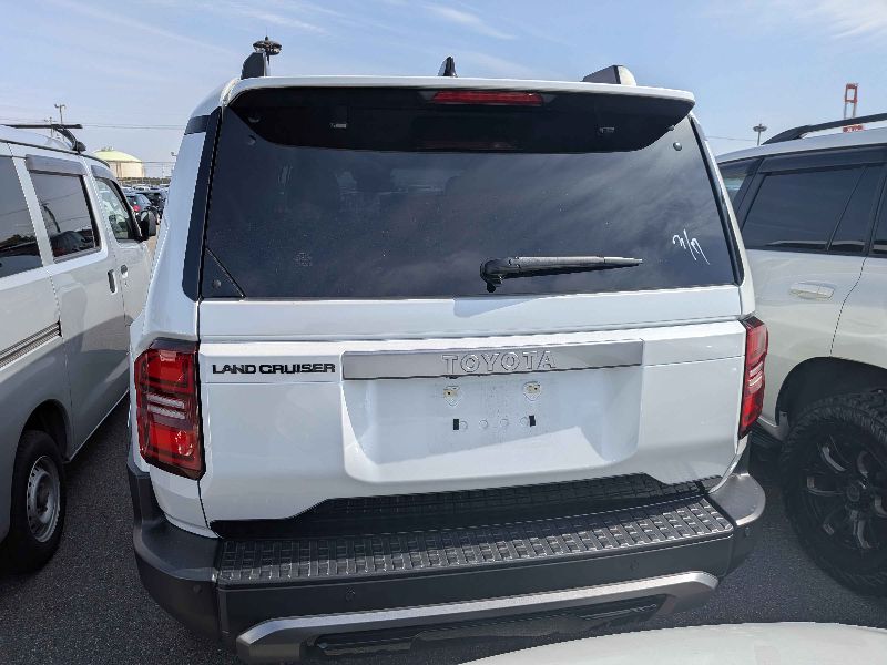  31003  TOYOTA LANDCRUISER  2024  
