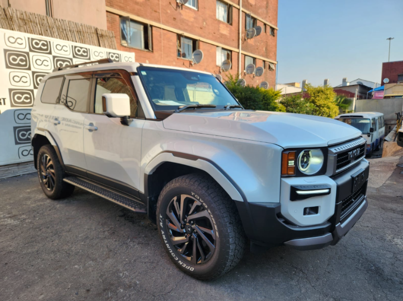  31003  TOYOTA LANDCRUISER  2024 