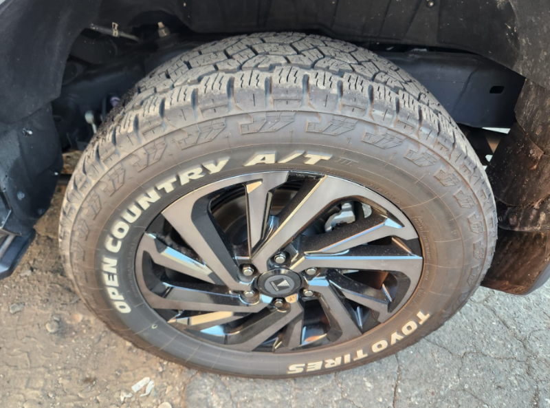  31003  TOYOTA LANDCRUISER  2024  