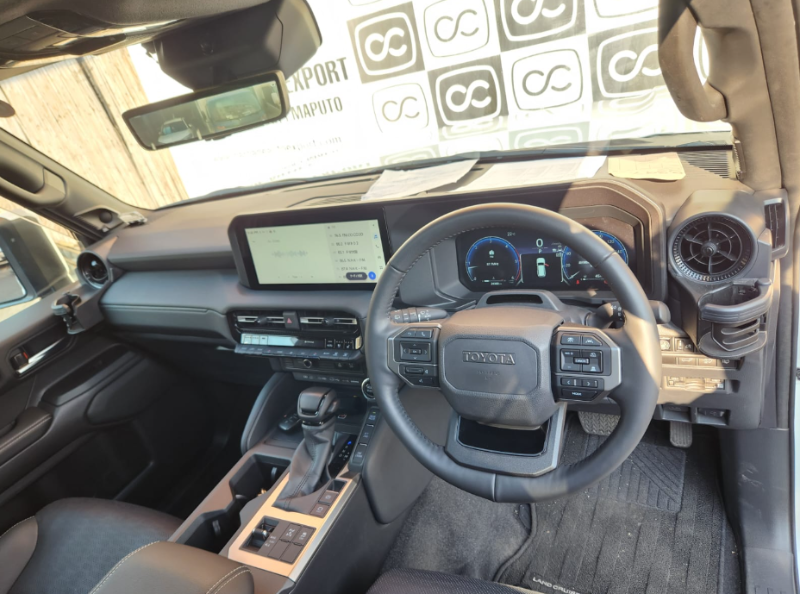  31003  TOYOTA LANDCRUISER  2024  