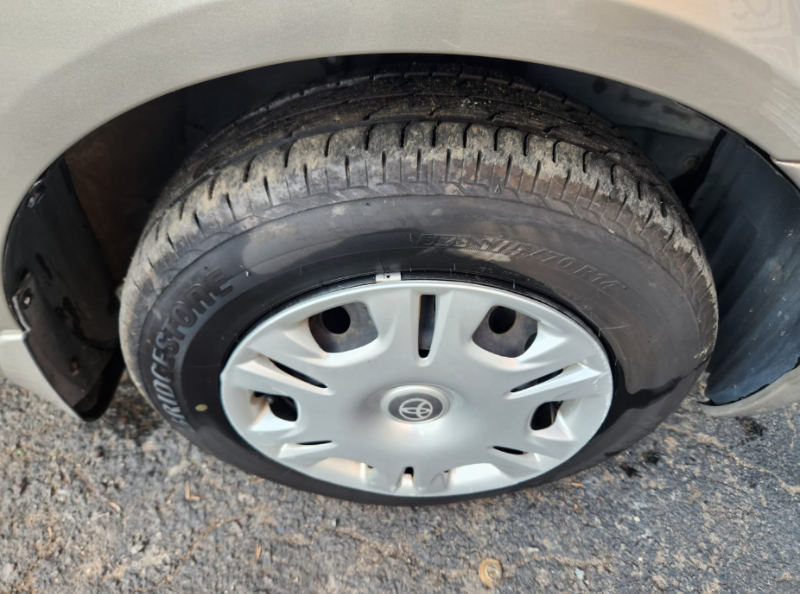  31009  TOYOTA COROLLA  2001  