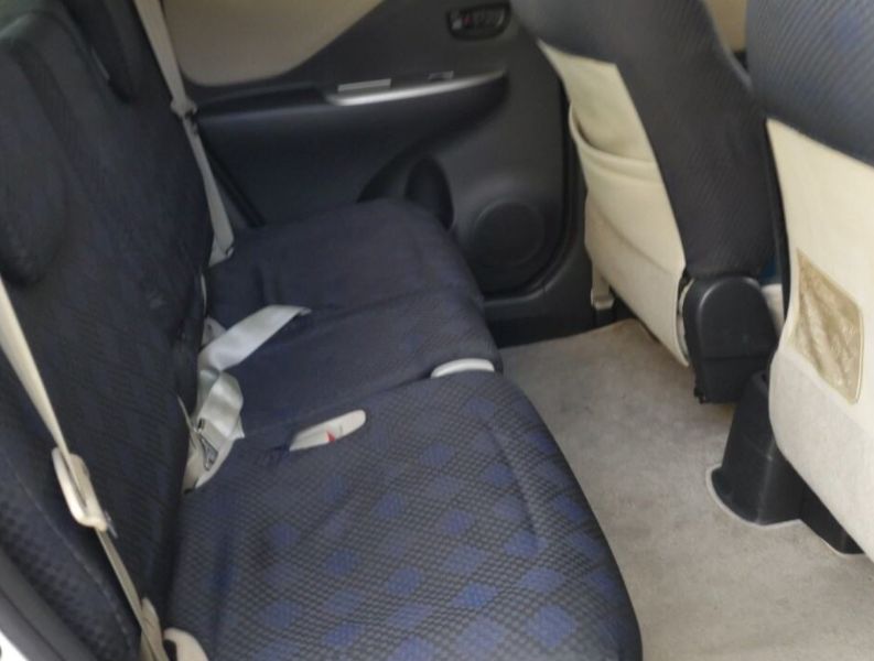  31010  TOYOTA RACTIS  2010  