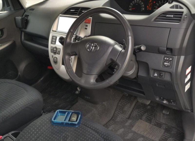  31011  TOYOTA RACTIS  2010  