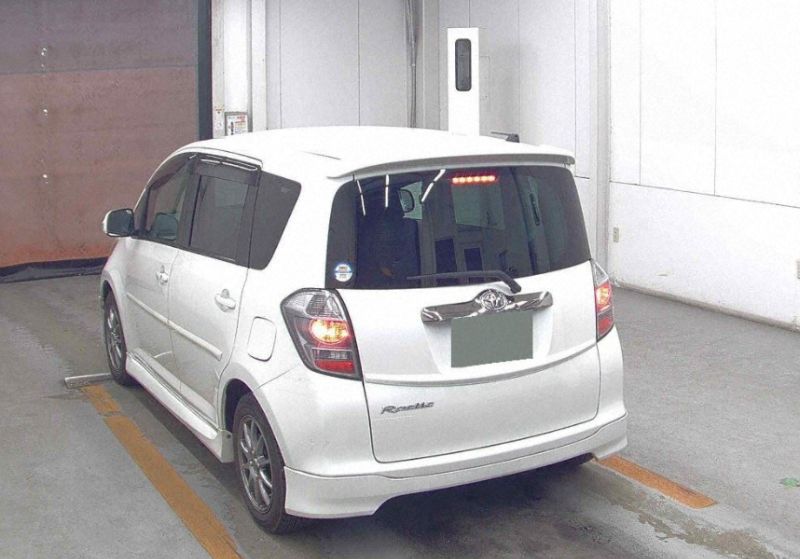  31011  TOYOTA RACTIS  2010  