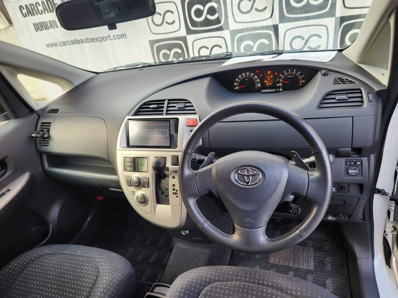  31011  TOYOTA RACTIS  2010  
