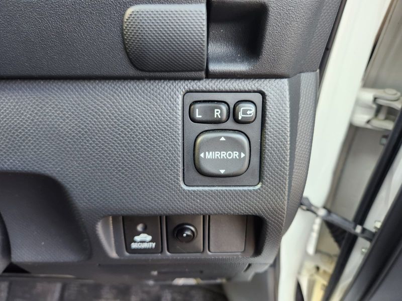  31011  TOYOTA RACTIS  2010  