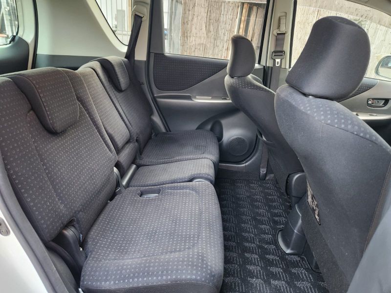  31011  TOYOTA RACTIS  2010  