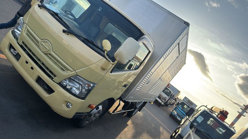  31014  HINO DUTRO  2012  