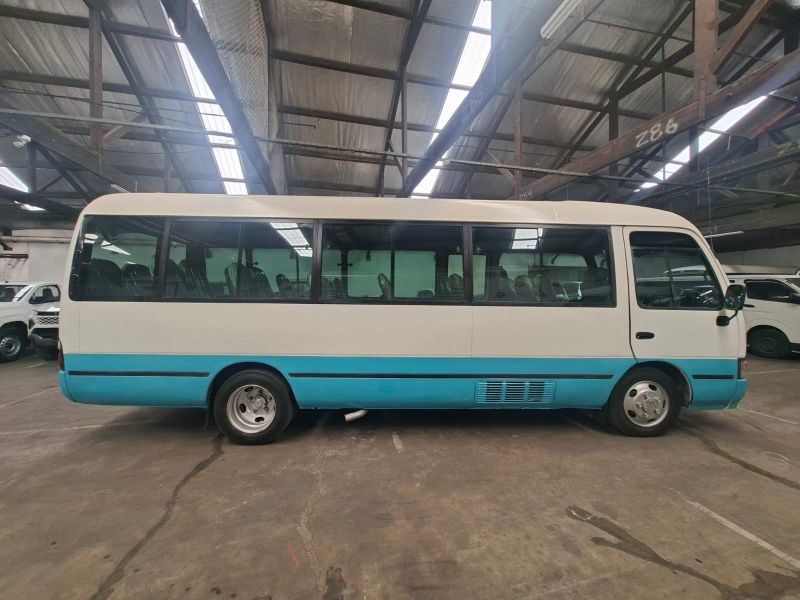  31018  TOYOTA COASTER  2003  