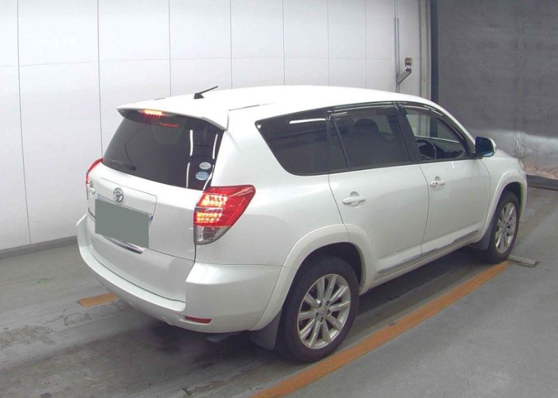  31019  TOYOTA VANGUARD  2011  