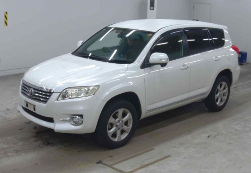  31023  TOYOTA VANGUARD  2013 
