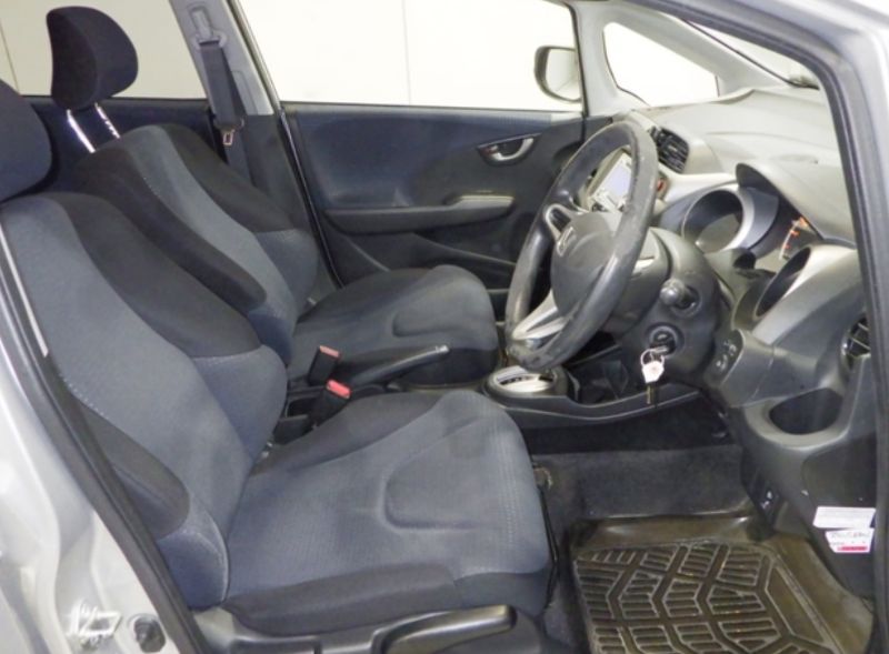  31025  HONDA FIT  2009  