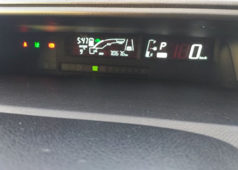  31032  TOYOTA AQUA  2017  