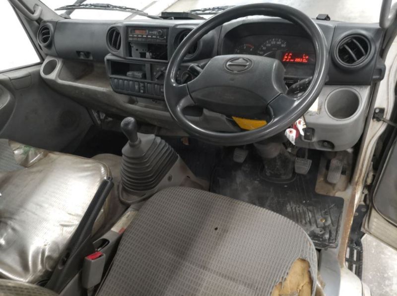  31033  HINO DUTRO  2014  