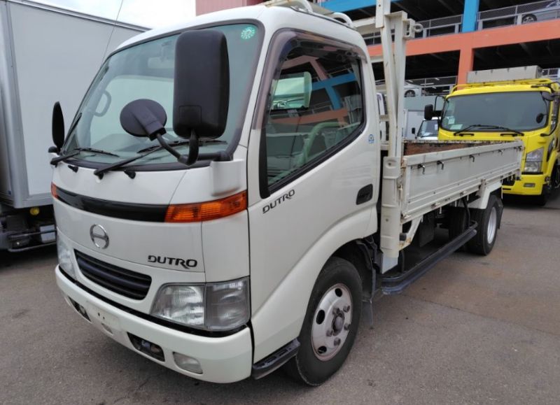  31034  HINO DUTRO  2002 