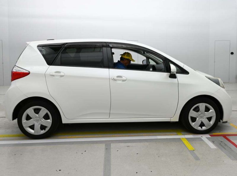  31036  TOYOTA RACTIS  2013  