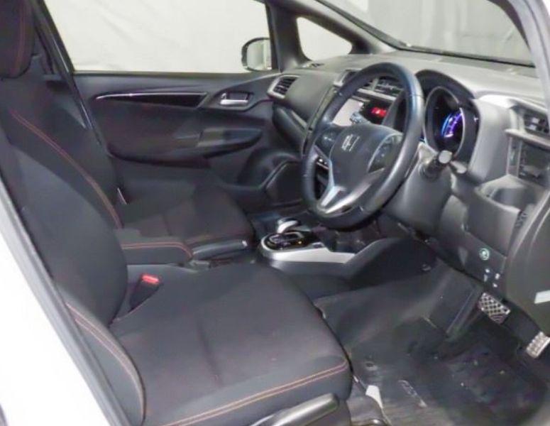  31038  HONDA FIT  2016  