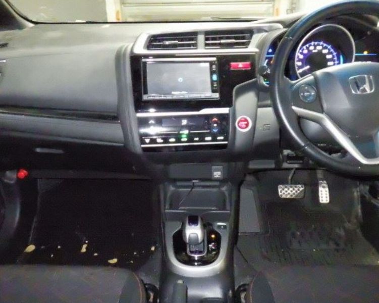  31038  HONDA FIT  2016  