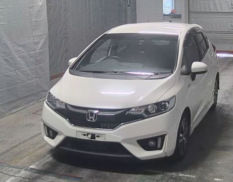  31038  HONDA FIT  2016 