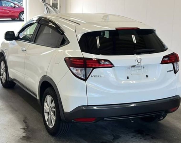  31039  HONDA VEZEL  2017  
