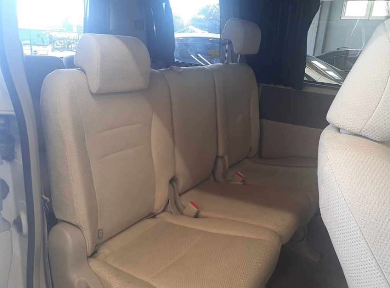  31040  TOYOTA NOAH  2009  