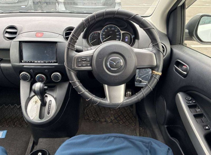 31056  MAZDA DEMIO  2012  