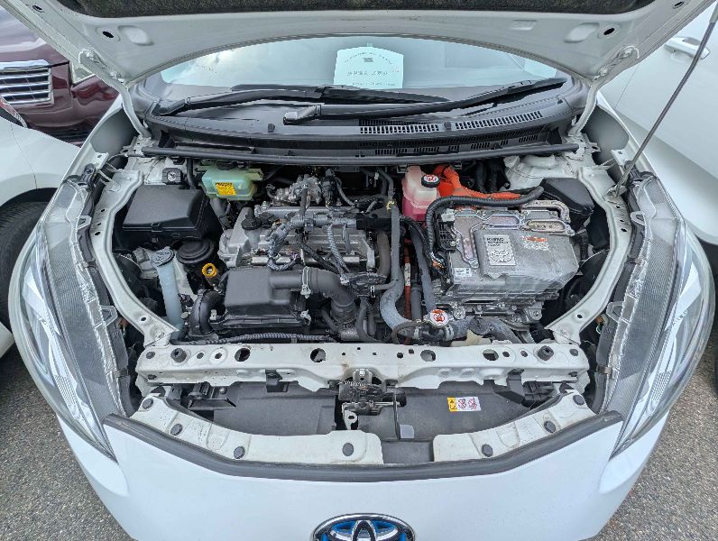  31059  TOYOTA AQUA  2018  