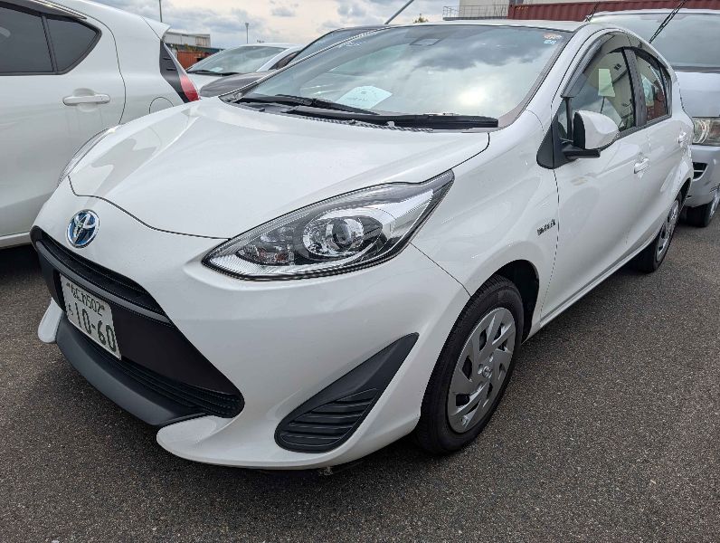  31059  TOYOTA AQUA  2018  
