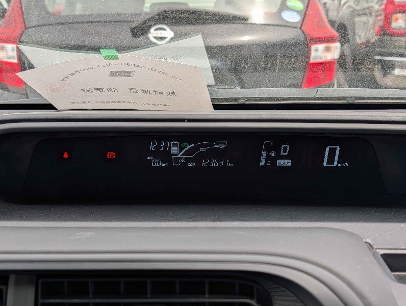  31059  TOYOTA AQUA  2018  