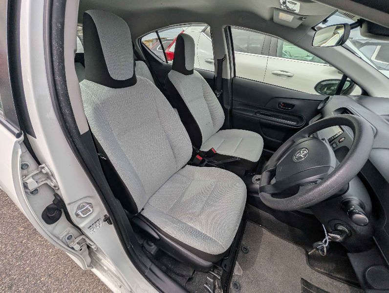  31059  TOYOTA AQUA  2018  