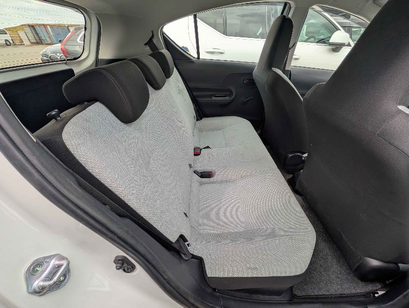  31059  TOYOTA AQUA  2018  