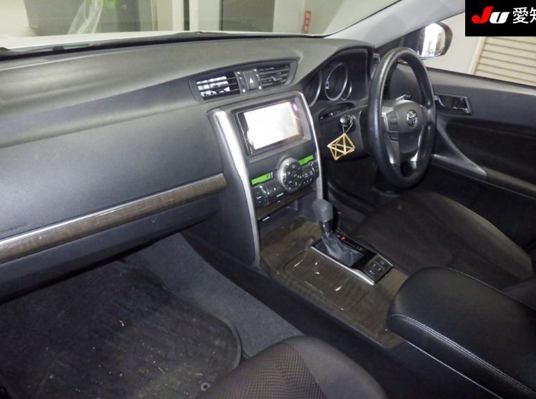  31067  TOYOTA MARK-X  2013  