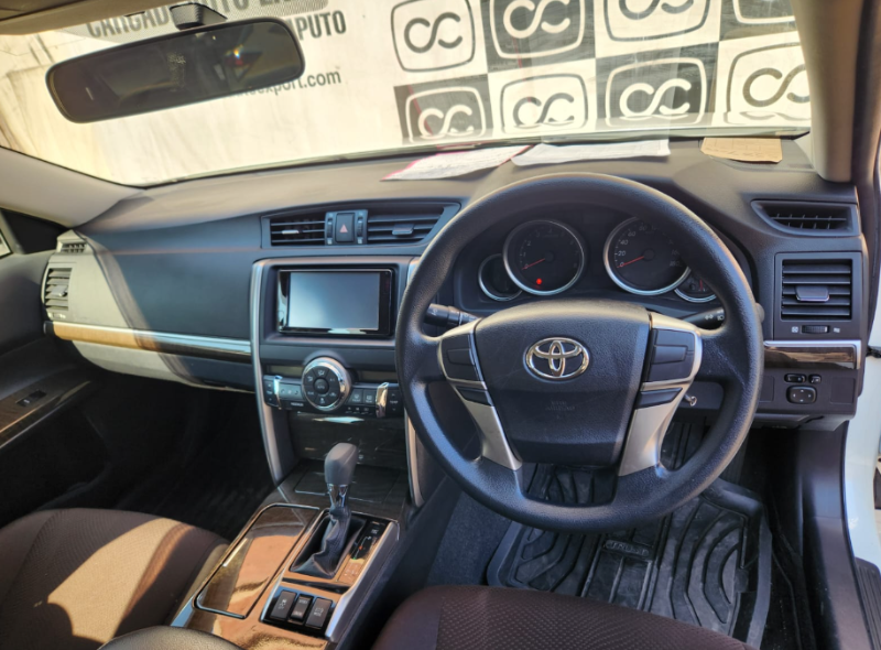  31067  TOYOTA MARK-X  2013  
