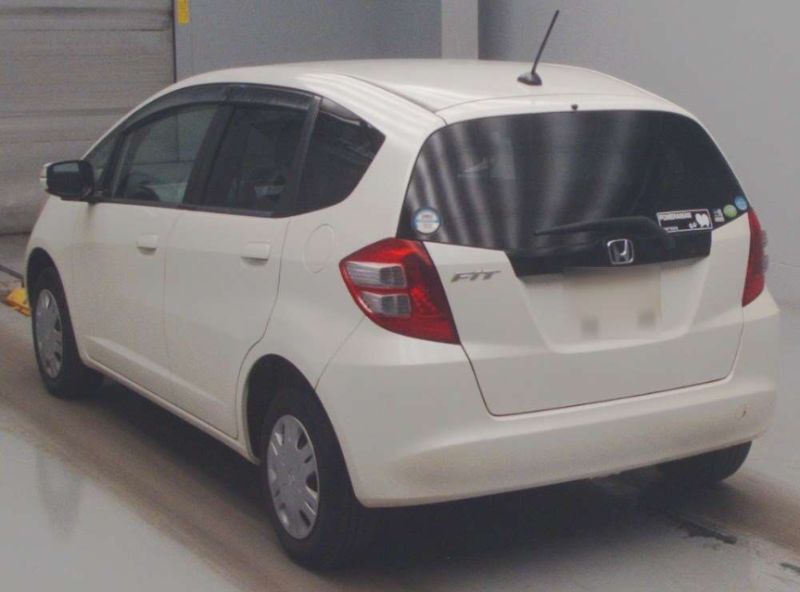  31068  HONDA FIT  2010  