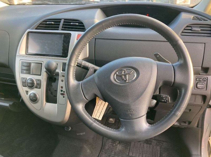  31070  TOYOTA RACTIS  2009  