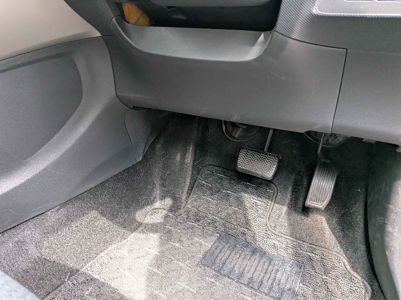  31071  TOYOTA AURIS  2009  