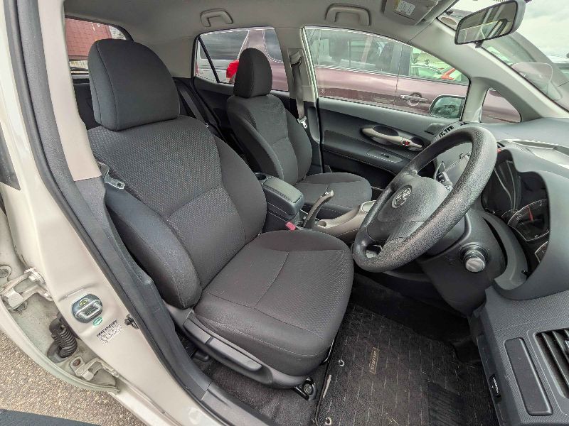  31071  TOYOTA AURIS  2009  