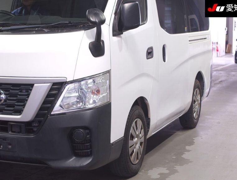  31072  NISSAN CARAVAN  2017  