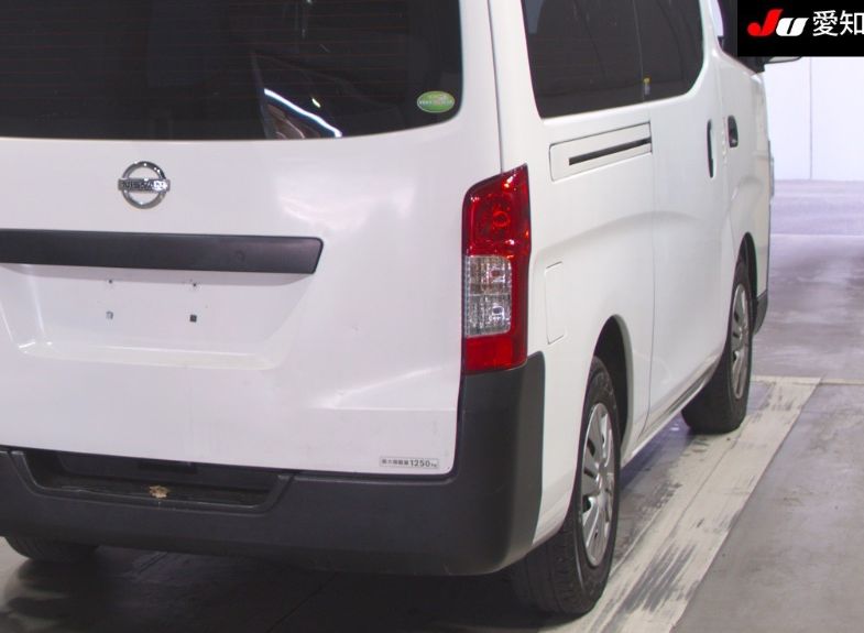  31072  NISSAN CARAVAN  2017  