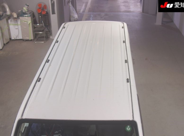  31072  NISSAN CARAVAN  2017  