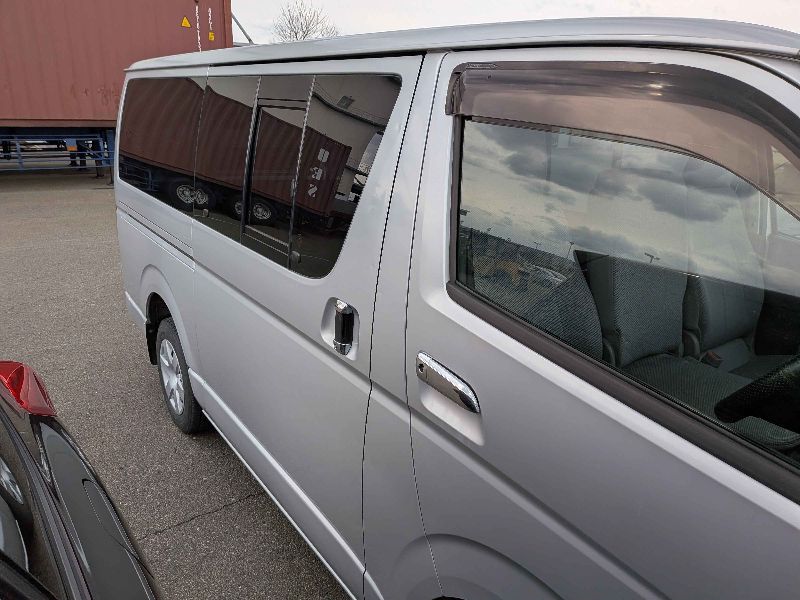  31073  TOYOTA HIACE  2004  