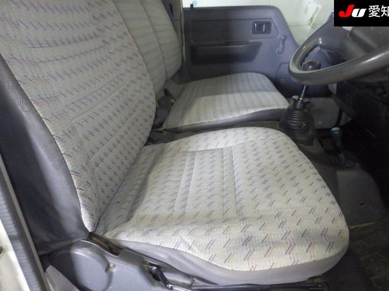  31074  TOYOTA TOYOACE TRUCK  2001  
