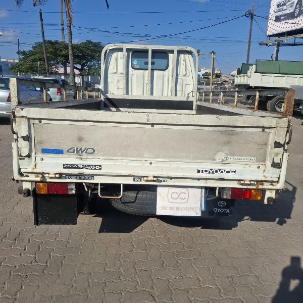  31074  TOYOTA TOYOACE TRUCK  2001  