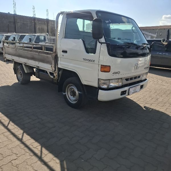  31074  TOYOTA TOYOACE TRUCK  2001  